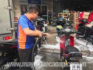 Vệ sinh xe nhanh chóng